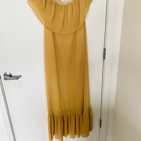 After Market Golden Ruffle Off Shoulder Dress - Picture 6 of 6